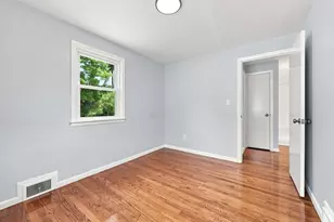 169 Slater Ave, Springfield, MA 01119 - Photo 10
