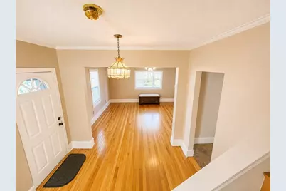 89 Sayles St, Lowell, MA 01851 - Photo 10