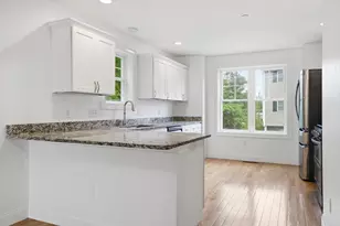 18 Dumaine Ave, Nashua, NH 03063 - Photo 12