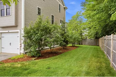 18 Dumaine Ave #E, Nashua, NH 03063 - Photo 32