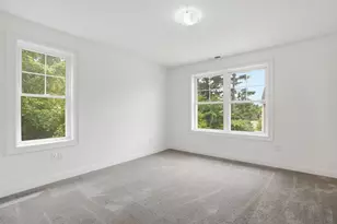 18 Dumaine Ave, Nashua, NH 03063 - Photo 18