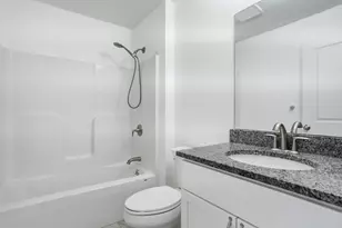 18 Dumaine Ave, Nashua, NH 03063 - Photo 28