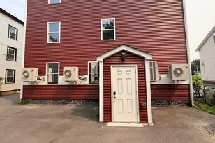33 Pleasant St, Leominster, MA 01453 - Photo 18