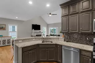 59 Tea Party Dr, Uxbridge, MA 01569 - Photo 6