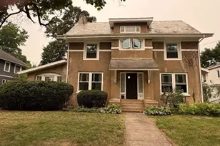 19 Wellesley Rd, Holyoke, MA 01040 - Photo 1