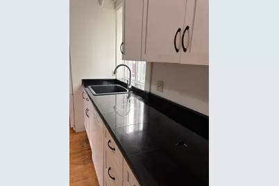 19 Wellesley Rd, Holyoke, MA 01040 - Photo 6