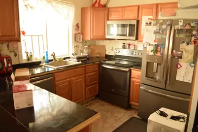 3 Lincoln Pl, Somerville, MA 02145 - Photo 12