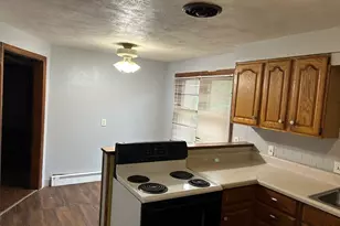 282 Island Pond Rd, Springfield, MA 01118 - Photo 4