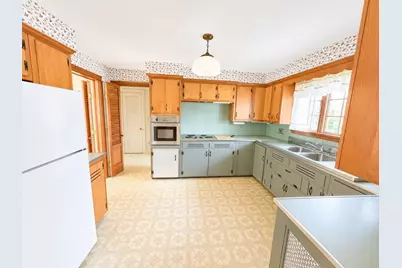 212 Charlton Road, Sturbridge, MA 01566 - Photo 12