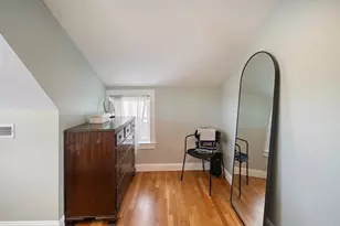 32 Oakland St, Newton, MA 02458 - Photo 8
