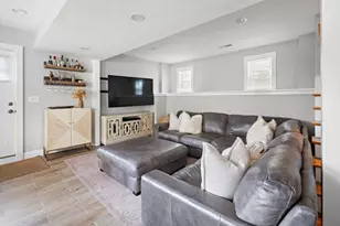 30 Oakland St, Newton, MA 02458 - Photo 8