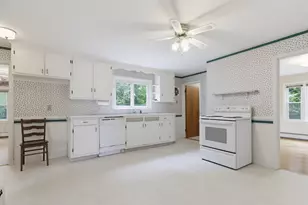 17 Reynolds St, Worcester, MA 01606 - Photo 16