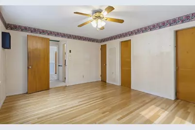 17 Reynolds St, Worcester, MA 01606 - Photo 20