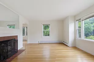 17 Reynolds St, Worcester, MA 01606 - Photo 12