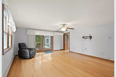 175 Lake Shore Ave, Hamilton, MA 01982 - Photo 14