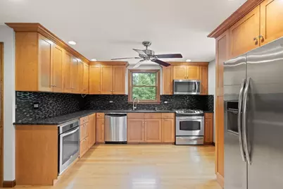 175 Lake Shore Ave, Hamilton, MA 01982 - Photo 8