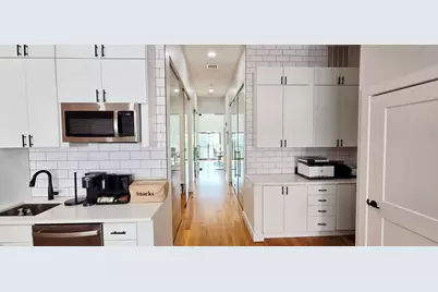82 Chelsea St #1, Boston, MA 02128 - Photo 4