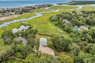 4 Arrowhead Cir, Sandwich, MA 02537 - Photo 2