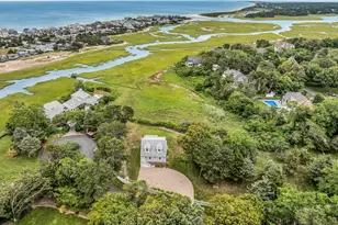 4 Arrowhead Cir, Sandwich, MA 02537 - Photo 2