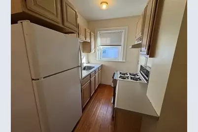 588 Washington St #2, Brookline, MA 02446 - Photo 2