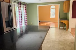 94 Whitins Rd, Sutton, MA 01590 - Photo 4
