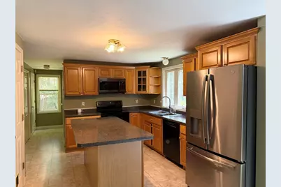 94 Whitins Rd, Sutton, MA 01590 - Photo 2