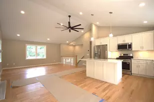 95 A F Putnam, Charlton, MA 01507 - Photo 8