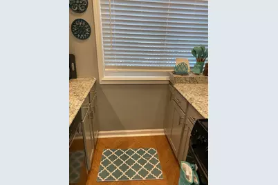 91 Yorktown Dr #91, Springfield, MA 01108 - Photo 10