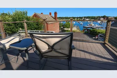 38 Central St #2, Manchester by the Sea, MA 01944 - Photo 1