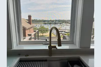38 Central St #2, Manchester by the Sea, MA 01944 - Photo 4