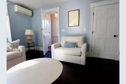 38 Central St #1-2, Manchester by the Sea, MA 01944 - Photo 8