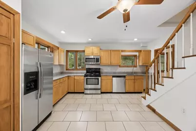 90 East Main #2, Northborough, MA 01532 - Photo 6
