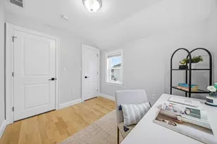 30 Arnold St, Quincy, MA 02169 - Photo 16