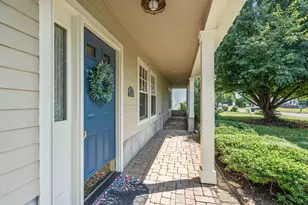 12 Beech Ln, Agawam, MA 01030 - Photo 2