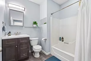 250-252 Main St, Boston, MA 02129 - Photo 4