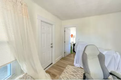 71 Esther St, Worcester, MA 01607 - Photo 10