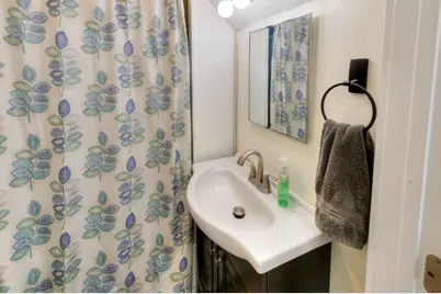 71 Esther St, Worcester, MA 01607 - Photo 8