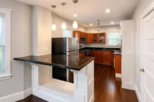 22 Rowell St, Boston, MA 02125 - Photo 10
