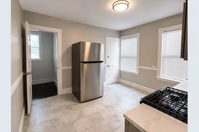 22 Rowell St, Boston, MA 02125 - Photo 6