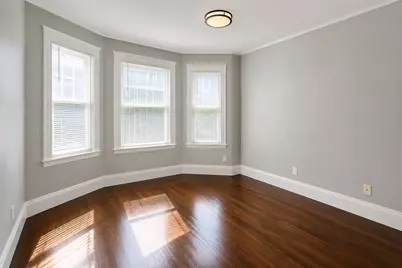 22 Rowell St, Boston, MA 02125 - Photo 4
