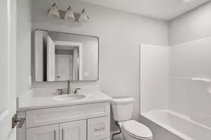 10 Windsor St, Worcester, MA 01605 - Photo 28
