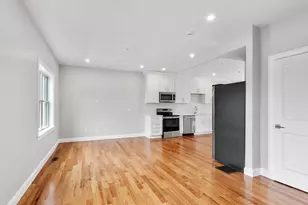 10 Windsor St, Worcester, MA 01605 - Photo 14