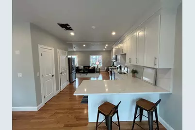 10 Windsor St #1, Worcester, MA 01605 - Photo 4