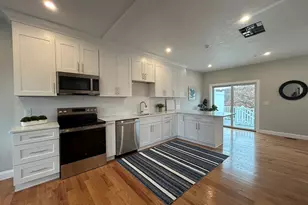 10 Windsor St, Worcester, MA 01605 - Photo 2