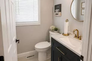 27 Sumner St, Brockton, MA 02301 - Photo 10