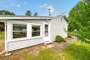 330 Cross Rd, Dartmouth, MA 02747 - Photo 6