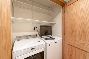 33 Sleeper St, Boston, MA 02210 - Photo 26