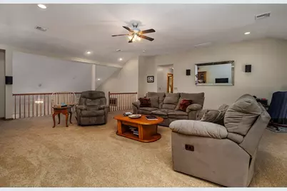 29 Morningside St, Leominster, MA 01453 - Photo 6