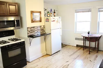 29 Aldrich Rd #1, Watertown, MA 02472 - Photo 4