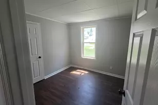 71 Stewart St, Fall River, MA 02720 - Photo 6